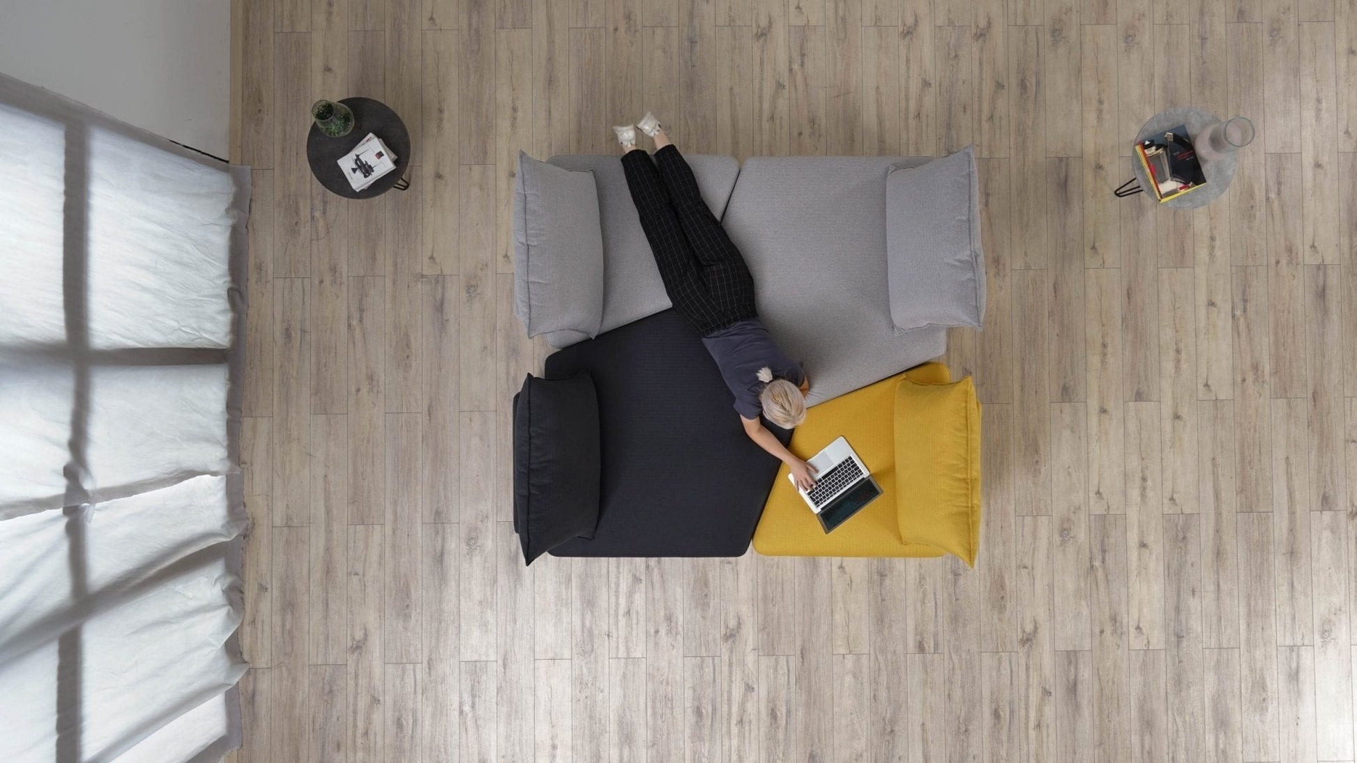 Modulares Sofa Katrina mit Schlaffunktion - Livom